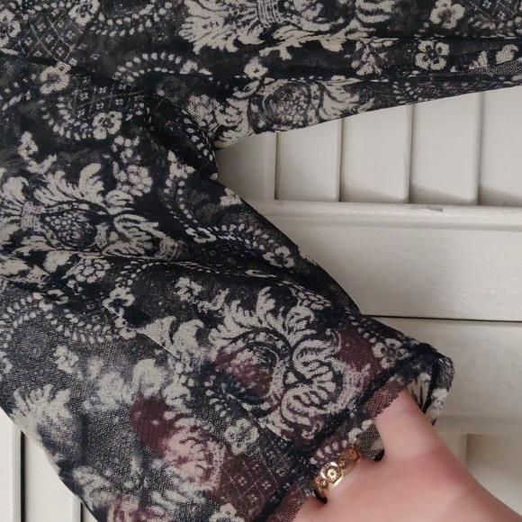 Black and white mesh Issey Miyake top - Picture 3 of 4